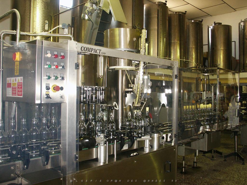 Mise en bouteille Super Anis - Monforte del Cid (Alicante-Espagne 2008).jpg - DCF 1.0
